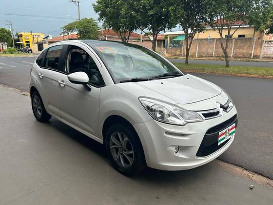CITROËN C3 1.2 PURE TECH FLEX TENDANCE MANUAL